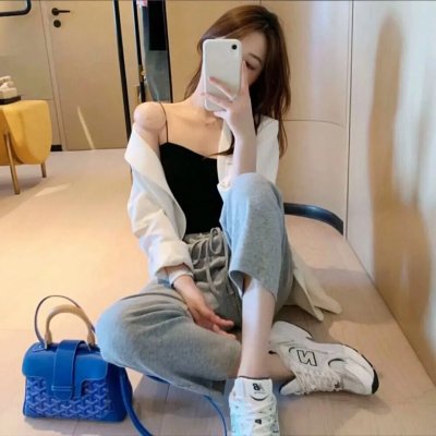 雏燕鸣春